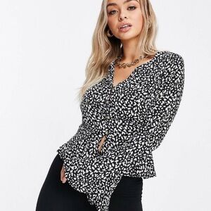 Misguided Abstract Spot Peplum Button Front Black White Patterned Blouse Top NWT